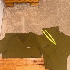 Figs Olive Green Scrub Pants and Top Set